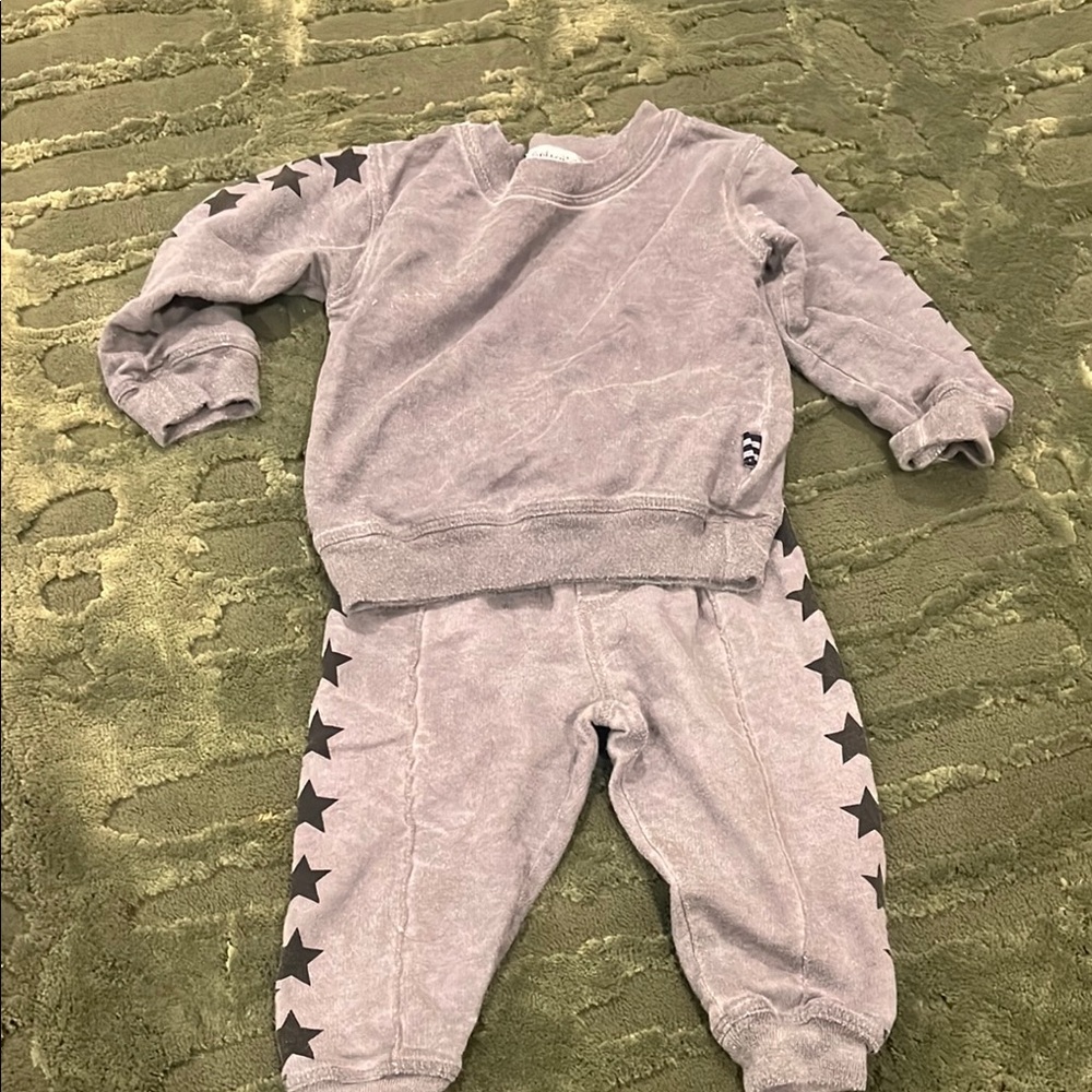 Splendid Star Print Sweatshirt & Jogger Set – Size 6 Months
